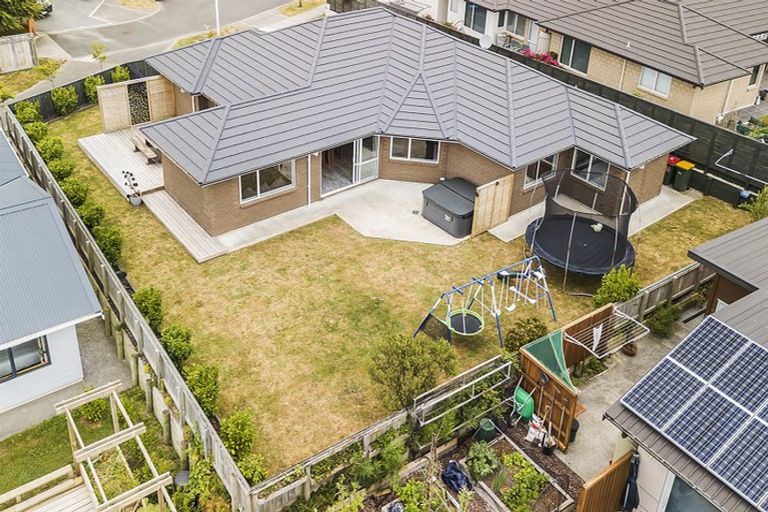 Photo of property in 20 Leadline Place, Whitby, Porirua, 5024