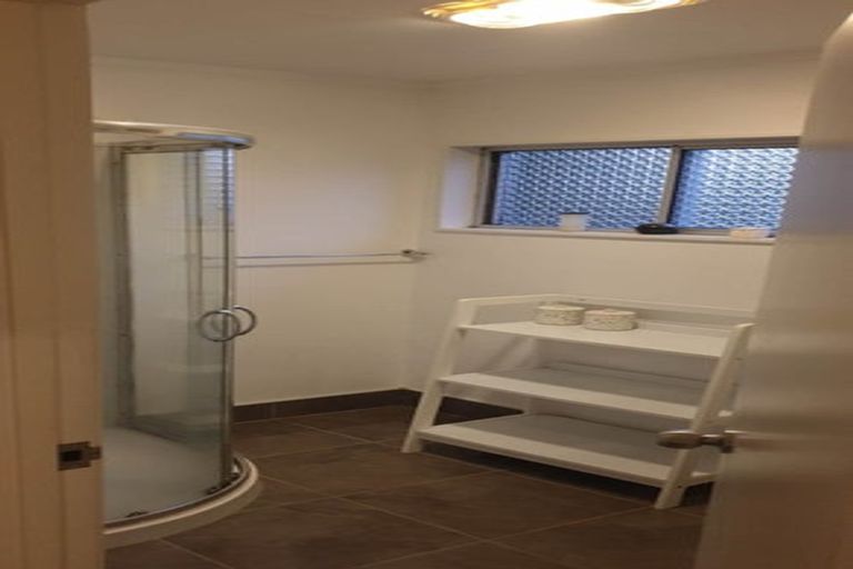 Photo of property in 2/83 Manuka Road, Bayview, Auckland, 0629