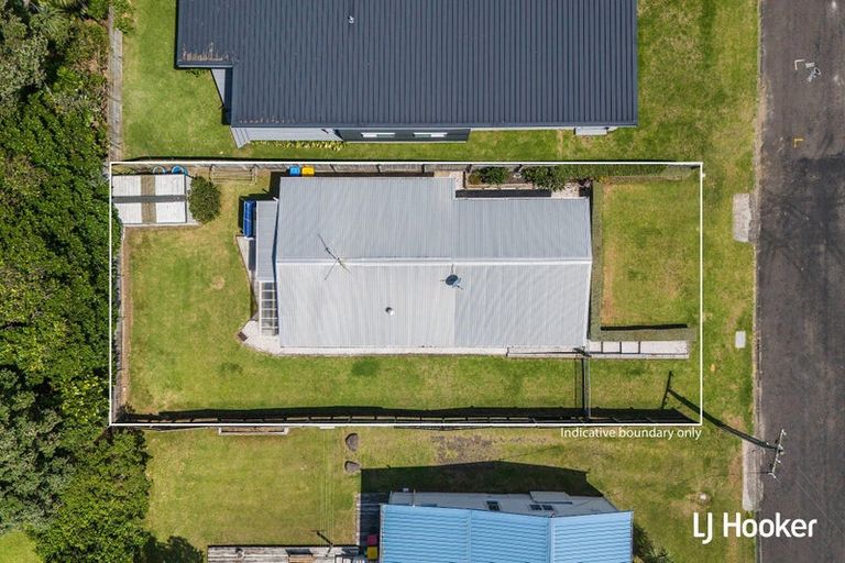 Photo of property in 20 Marine Avenue, Waihi Beach, 3611
