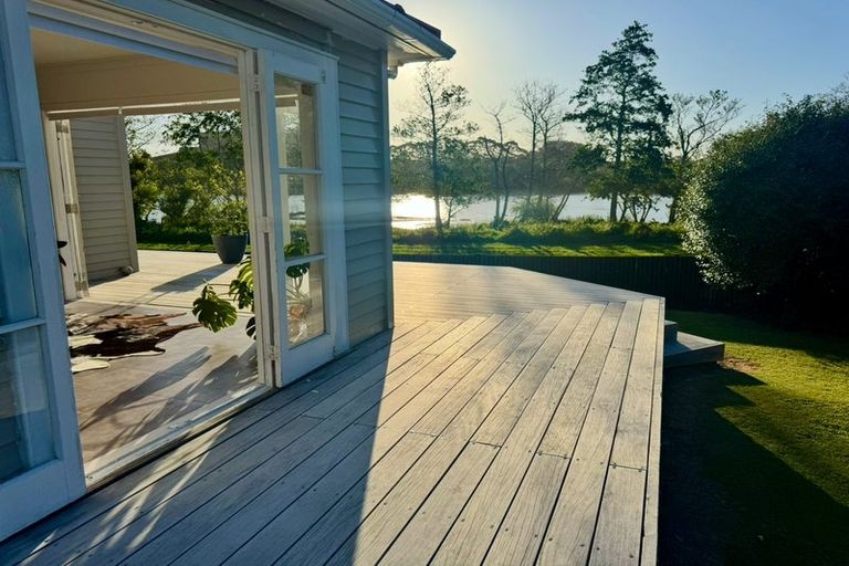 Photo of property in 144 Great South Road, Huntly, 3700