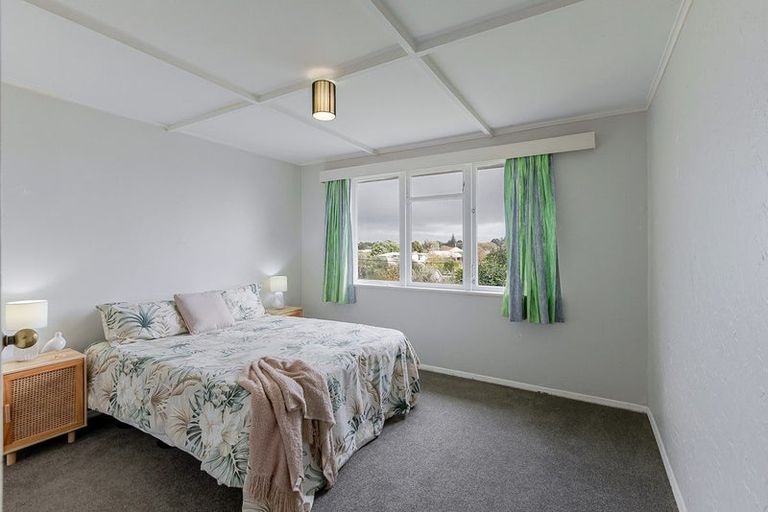Photo of property in 12 Kiwi Road, Raumati Beach, Paraparaumu, 5032