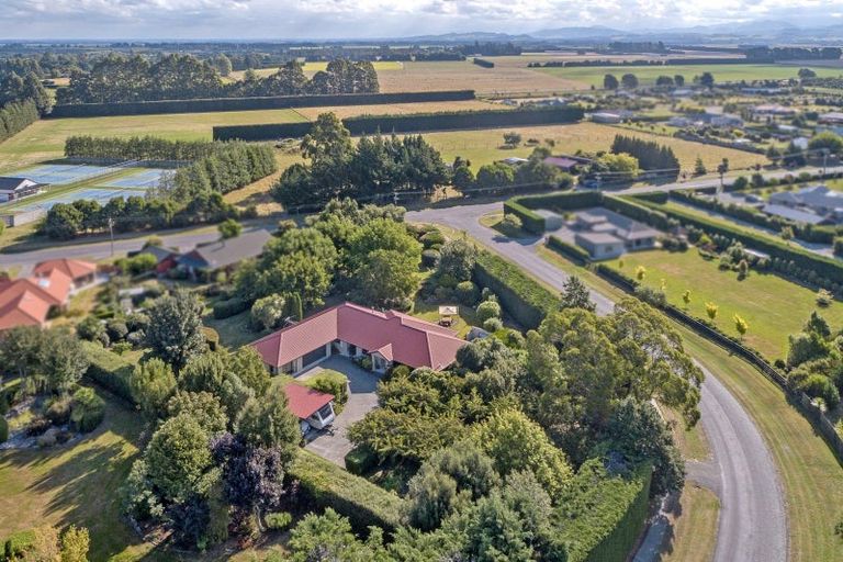 Photo of property in 15 Kowhai Drive, Darfield, 7510