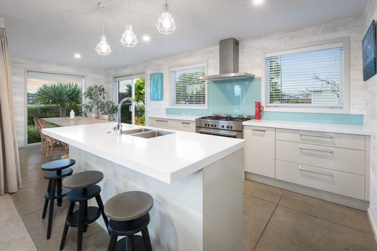 Photo of property in 30 Surfers Avenue, Waihi Beach, 3611