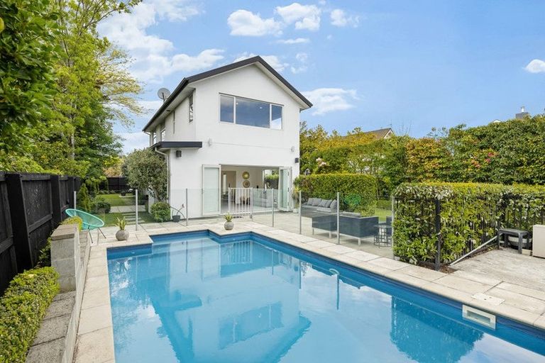 Photo of property in 38 Watford Street, Strowan, Christchurch, 8052