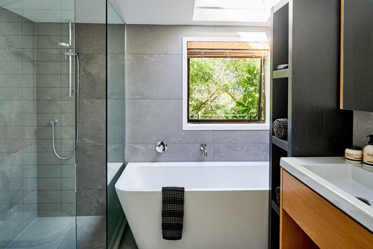 Photo of property in 23 Kotari Road, Days Bay, Lower Hutt, 5013