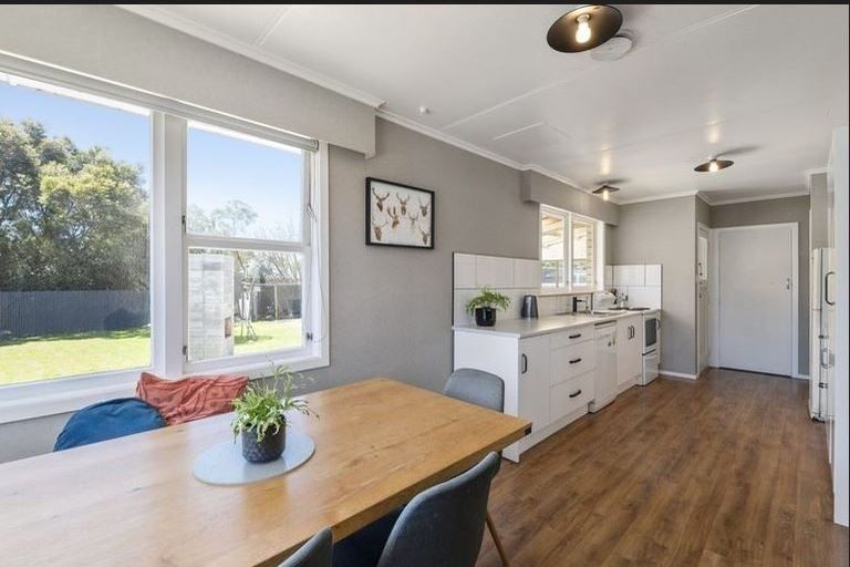 Photo of property in 172 Queen Street West, Levin, 5510