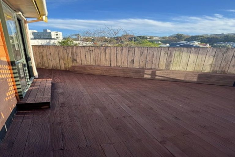 Photo of property in 8 Princess Street, Newtown, Wellington, 6021