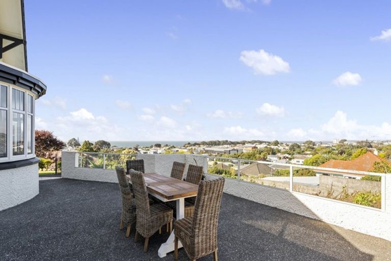 Photo of property in 366 Devon Street West, Lynmouth, New Plymouth, 4310