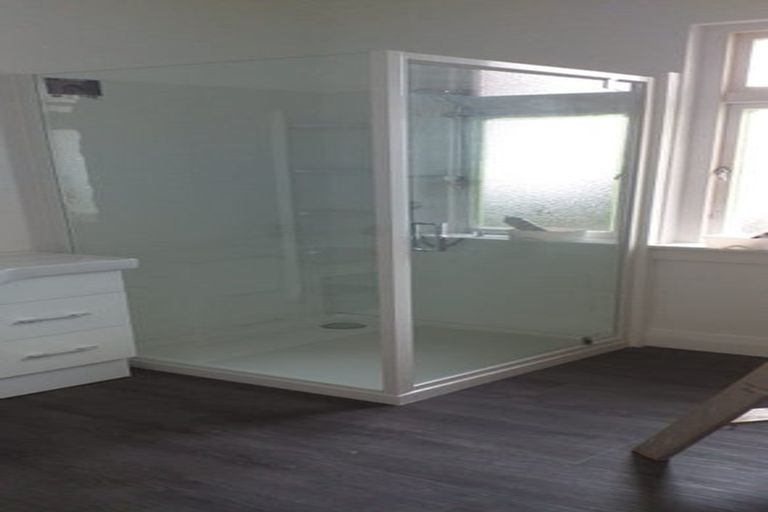 Photo of property in 24 Norton Park Avenue, Fairfield, Lower Hutt, 5011