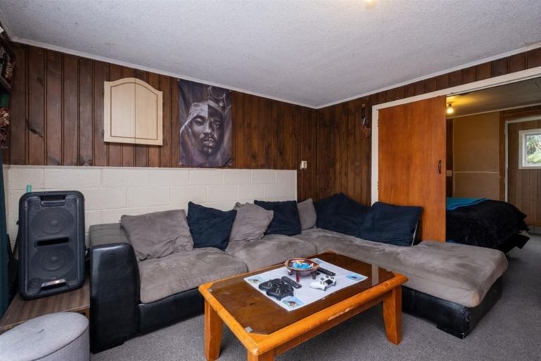 Photo of property in 13 Pembroke Road W, Stratford, 4332