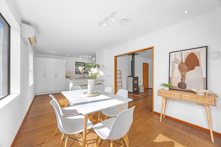 Photo of property in 2/22 Prossers Road, Saint Martins, Christchurch, 8022