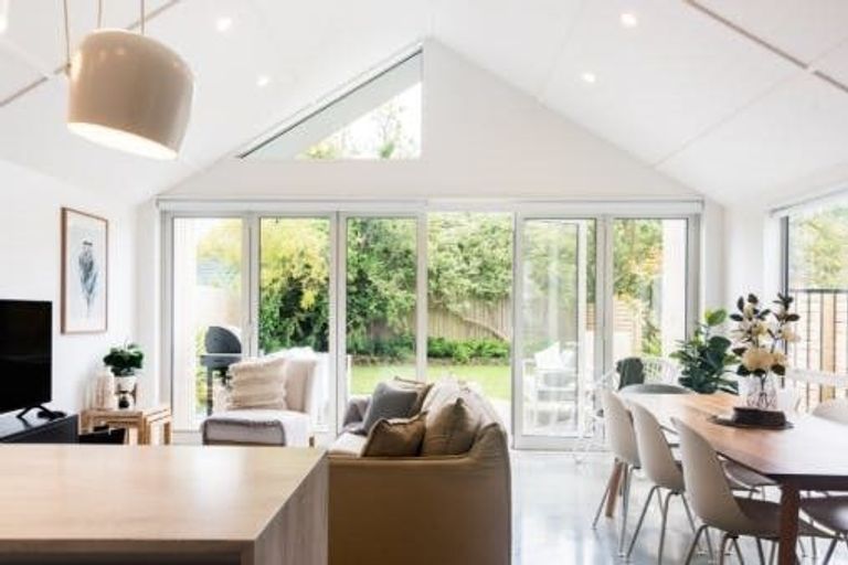 Photo of property in 15 Randall Street, Richmond, Christchurch, 8013