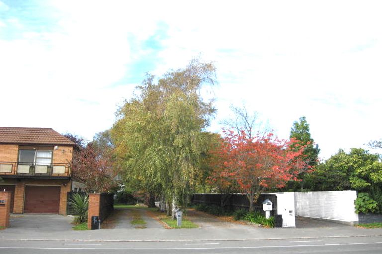 Photo of property in 92b Clyde Road, Ilam, Christchurch, 8041