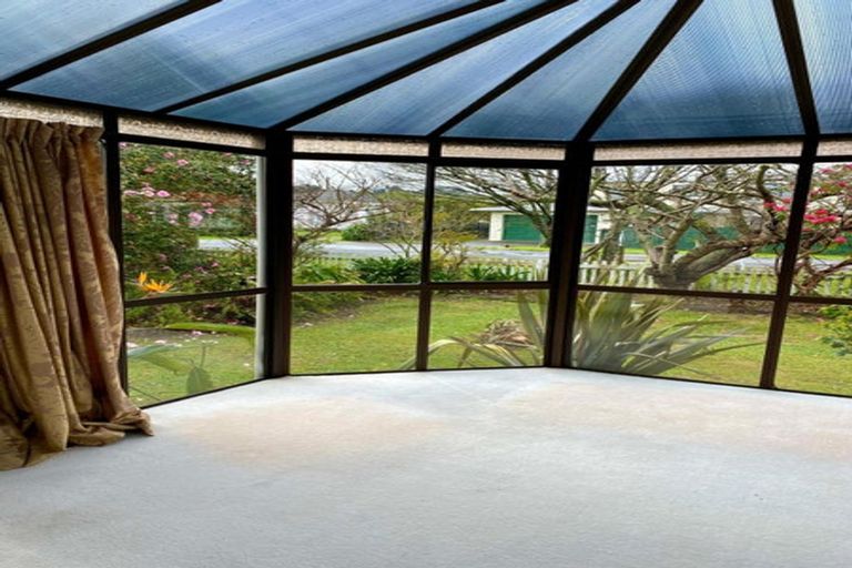 Photo of property in 30 Oak Street, Mangapapa, Gisborne, 4010