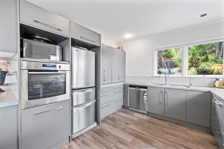 Photo of property in 2 Bickerstaffe Road, Maungaturoto, 0520