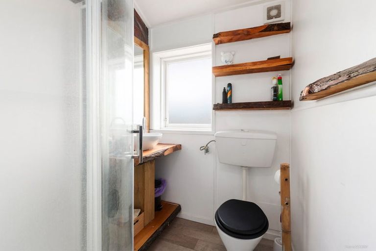 Photo of property in 11 Elm Street, Waiuku, 2123