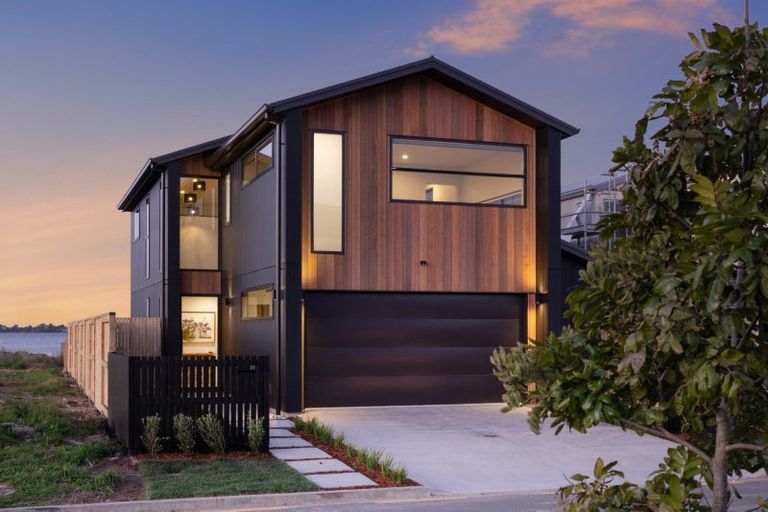 Photo of property in 31 Hinaki Street, Poike, Tauranga, 3112