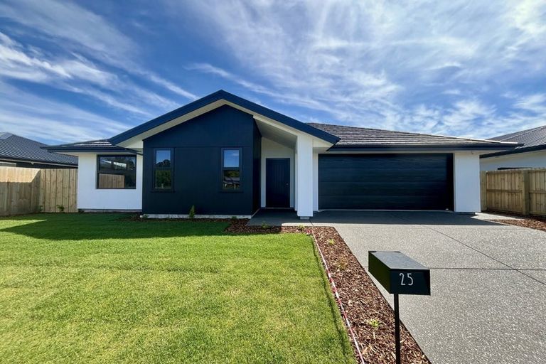 Photo of property in 25 Comer Street, Halswell, Christchurch, 8025