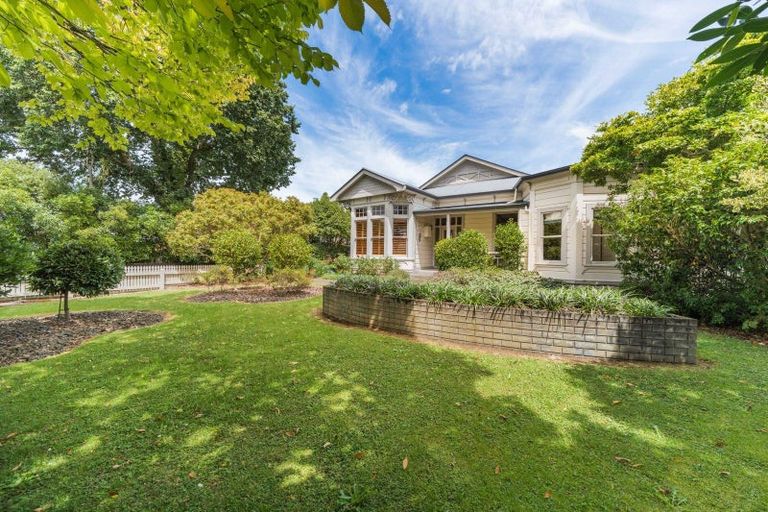 Photo of property in 190 Victoria Avenue, Hokowhitu, Palmerston North, 4410