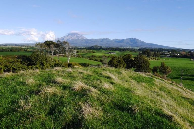 Photo of property in 15 Hurworth Road, Hurworth, New Plymouth, 4371