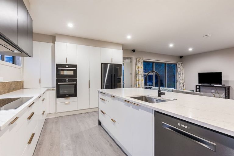 Photo of property in 29 Kaimai Place, Aotea, Porirua, 5024