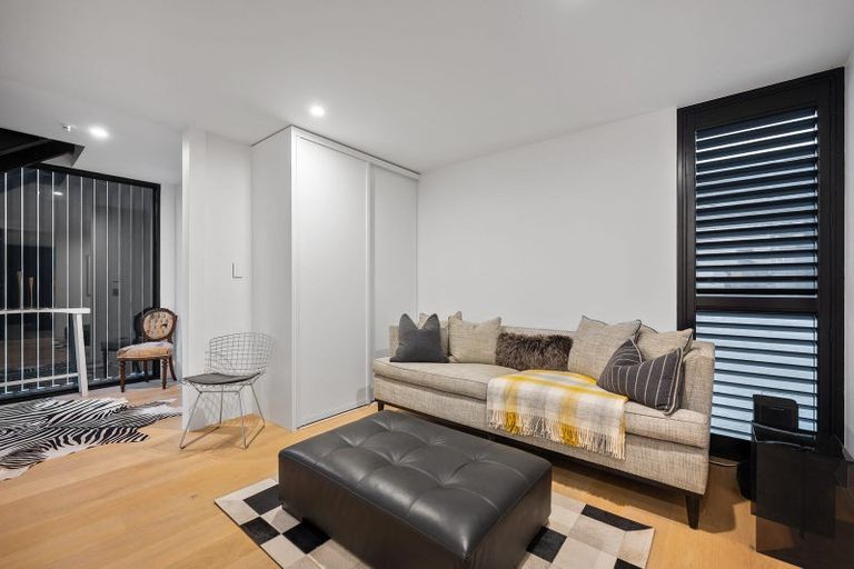 Photo of property in 314a Hurstmere Road, Takapuna, Auckland, 0622