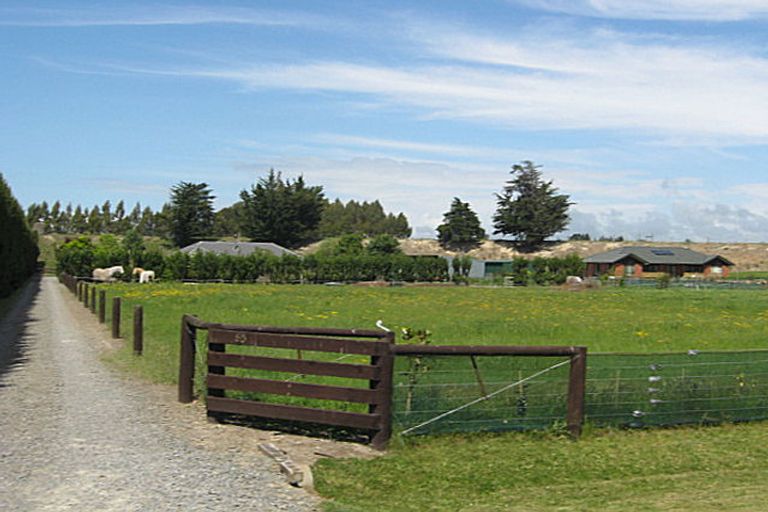 Photo of property in 83 Leithfield Road, Leithfield, Amberley, 7481