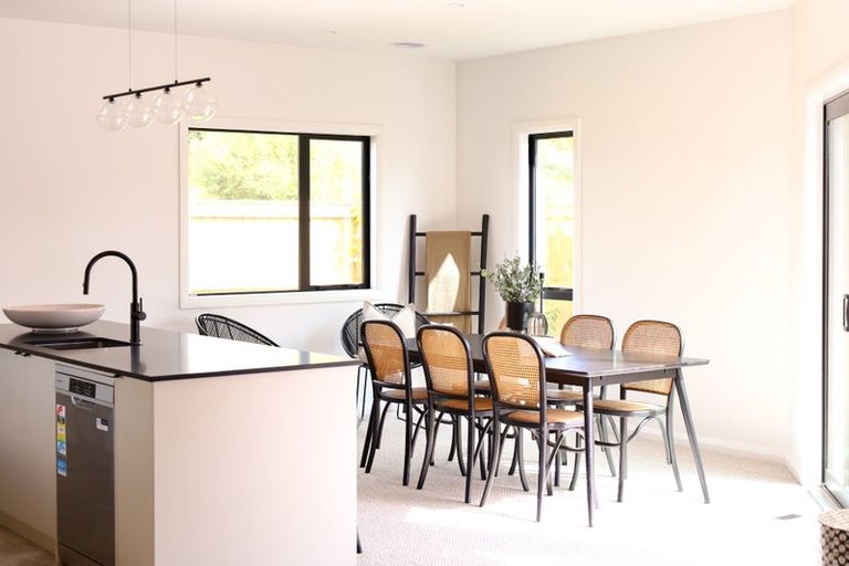 Photo of property in 104 Freedom Drive, Kelvin Grove, Palmerston North, 4414