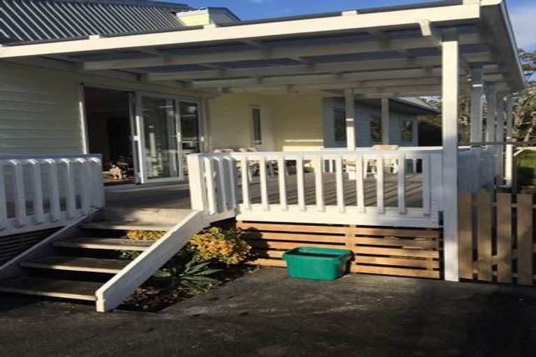 Photo of property in 295a Vipond Road, Stanmore Bay, Whangaparaoa, 0932