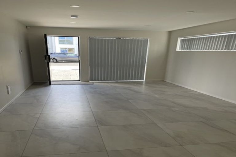 Photo of property in 20 Bei Road, Papakura, 2110