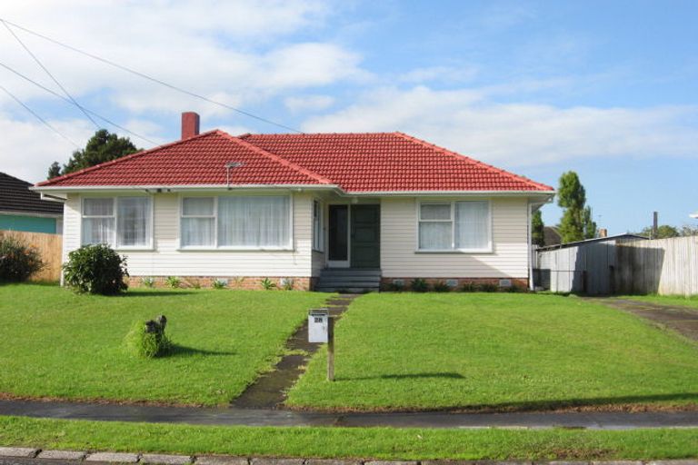 Photo of property in 28 Antrim Crescent, Otara, Auckland, 2023