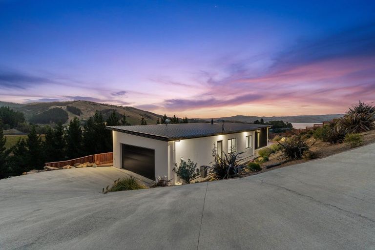 Photo of property in 17 Kingsgate Lane, Waihola, Milton, 9073