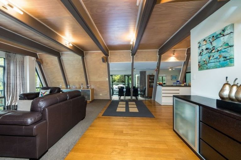 Photo of property in 75 Park Hill Road, Birkenhead, Auckland, 0626