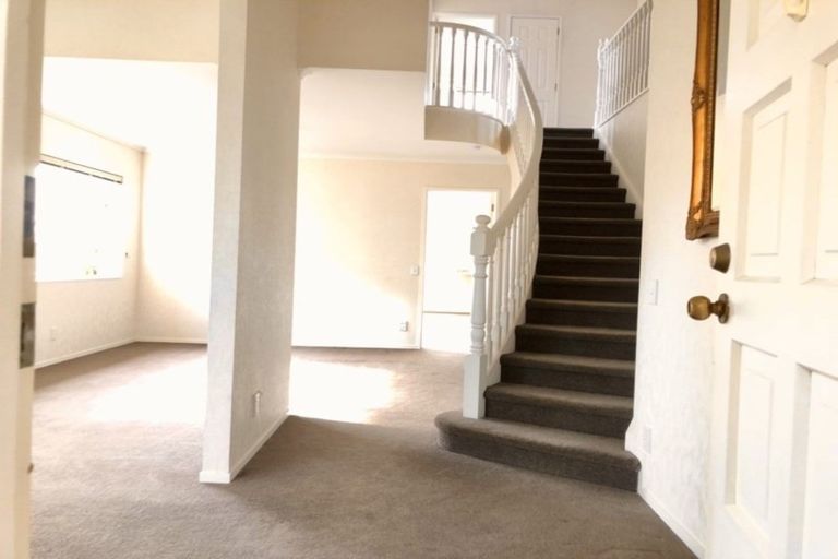 Photo of property in 95a Glenmore Road, Sunnyhills, Auckland, 2010