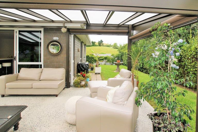 Photo of property in 25 Raptor Way, Welcome Bay, Tauranga, 3175