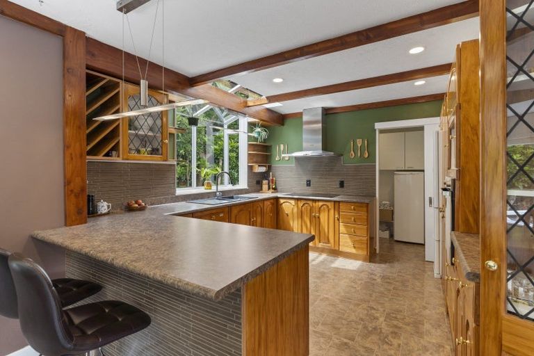 Photo of property in 15b Kakariki Grove, Waikanae, 5036