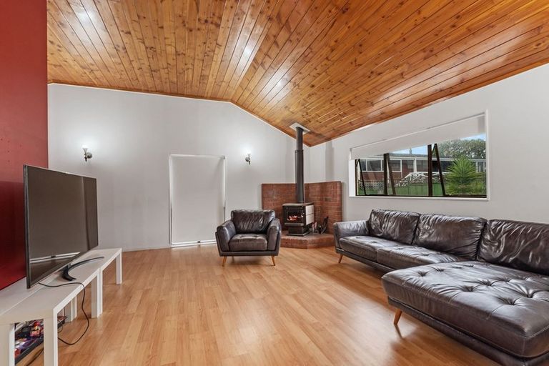 Photo of property in 29 Kennedy Avenue, Forrest Hill, Auckland, 0620