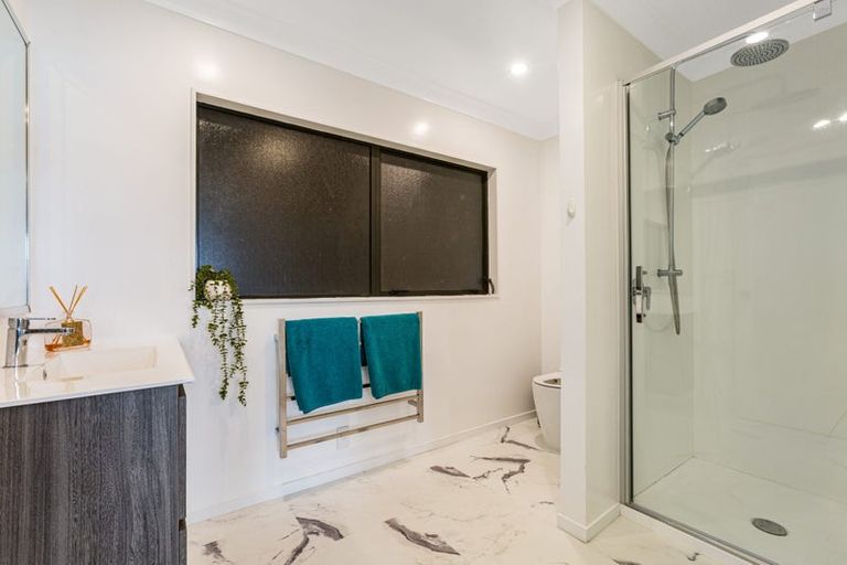 Photo of property in 29b Newport Terrace, Seatoun, Wellington, 6022