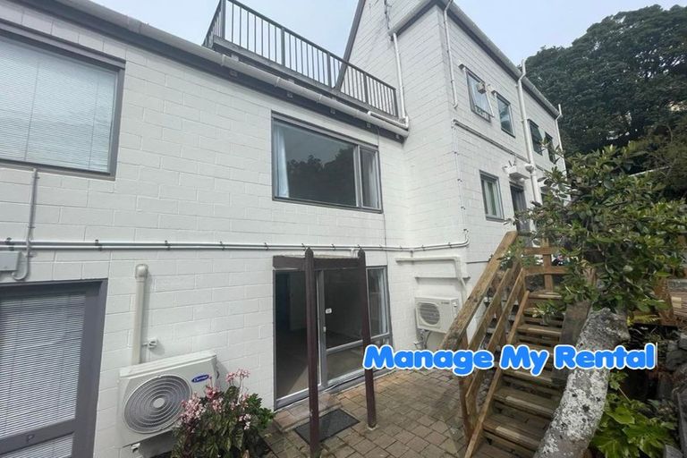 Photo of property in Sherwood Mews, 28o Bidwill Street, Mount Cook, Wellington, 6021