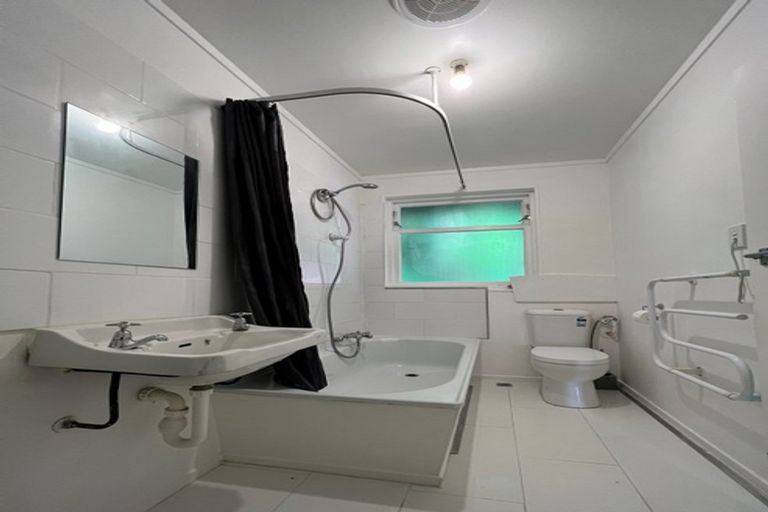 Photo of property in 9 Epsom Way, Karori, Wellington, 6012