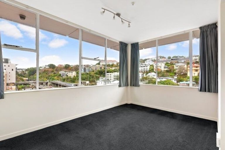 Photo of property in Terrace Tower Apartments, 8d/126 The Terrace, Wellington Central, Wellington, 6011