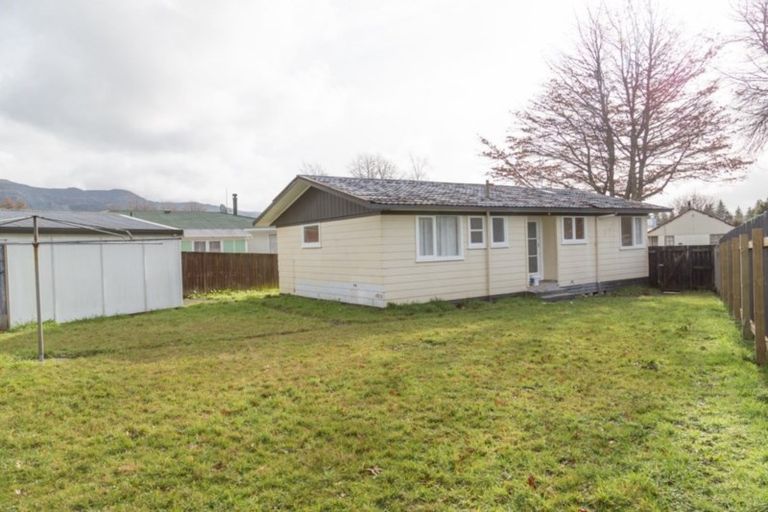 Photo of property in 27 Maria Place, Turangi, 3334
