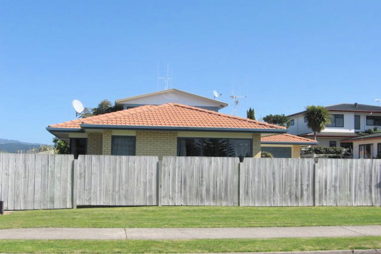 Photo of property in 65 Percy Road, Papamoa Beach, Papamoa, 3118