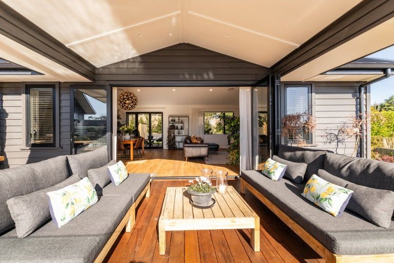 Photo of property in 68 Breadalbane Avenue, Havelock North, 4130