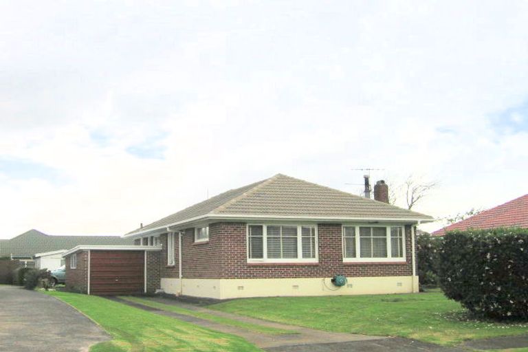 Photo of property in 30 Glen Avenue, Papatoetoe, Auckland, 2025