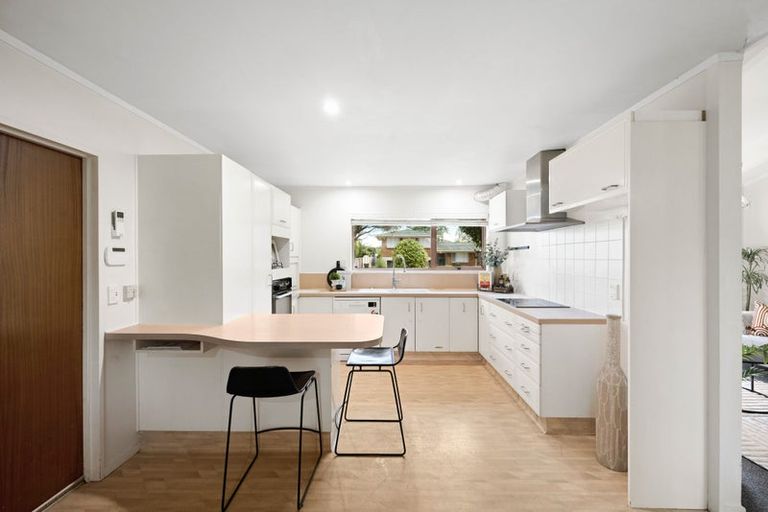 Photo of property in 60 Pulham Crescent, Queenwood, Hamilton, 3210