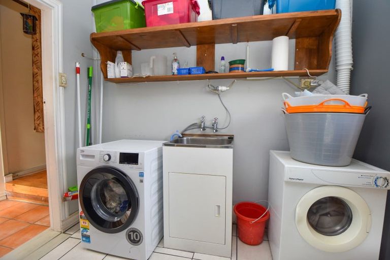 Photo of property in 94 Pembroke Street, Carterton, 5713