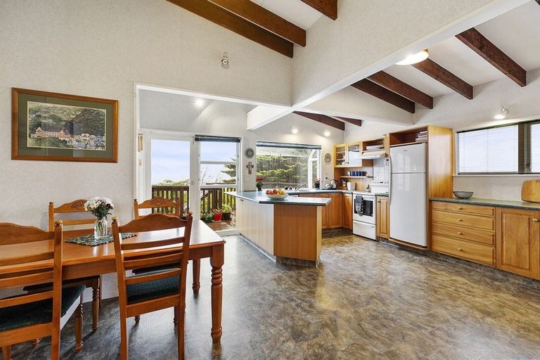 Photo of property in 69 Fyvie Avenue, Tawa, Wellington, 5028