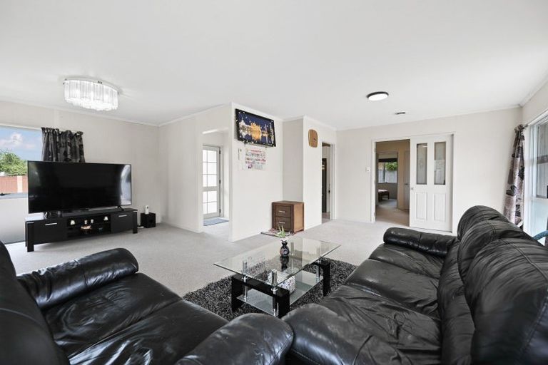 Photo of property in 34 Macmurdo Avenue, Glenview, Hamilton, 3206