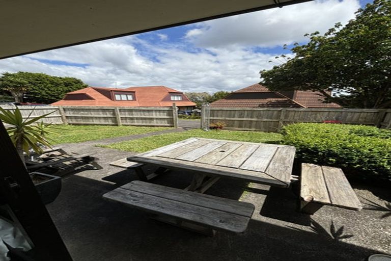 Photo of property in 6 Orangewood Drive, Northpark, Auckland, 2013